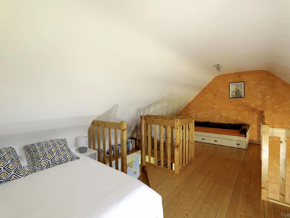 Bright Cottage In A Quiet Location, Near The Coast, Sibiril