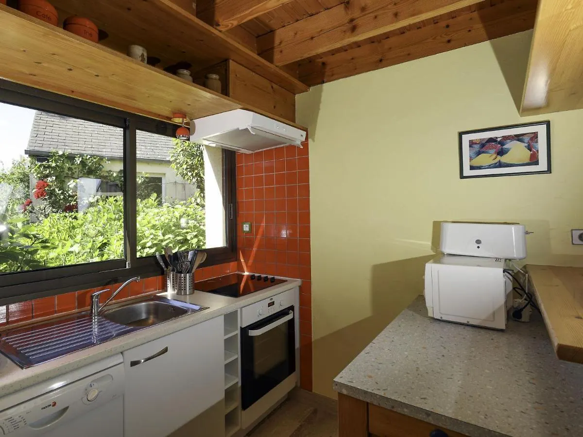Bright Cottage In A Quiet Location, Near The Coast, Sibiril 0*,